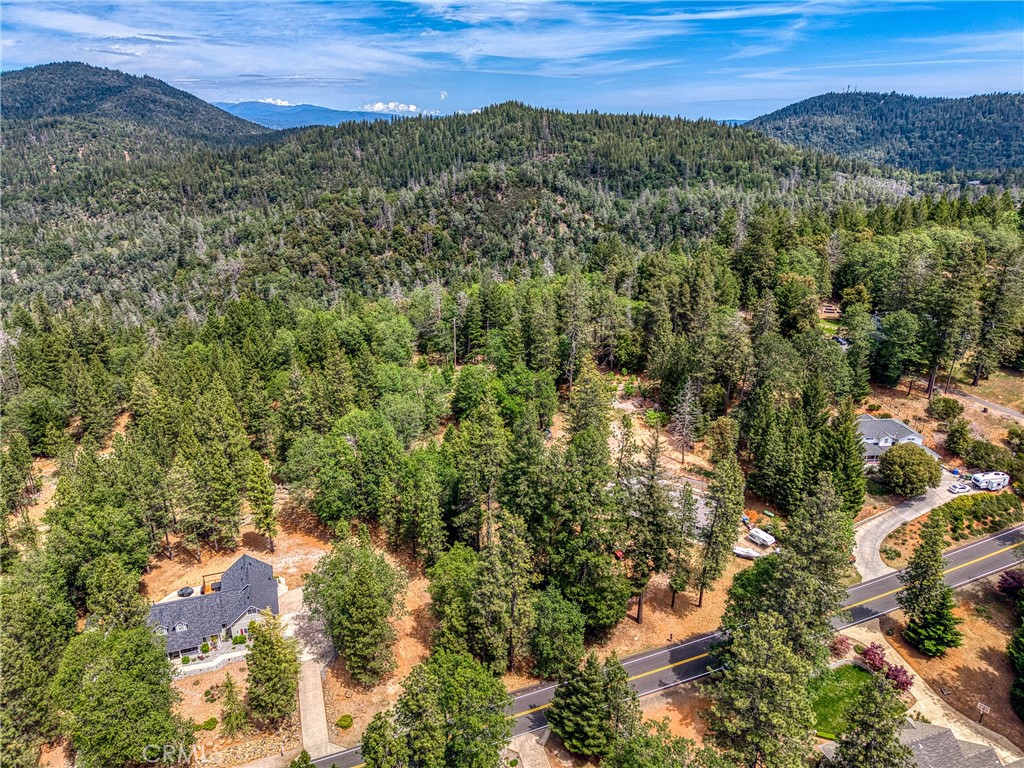 8833 Fox Drive Property Photo 8