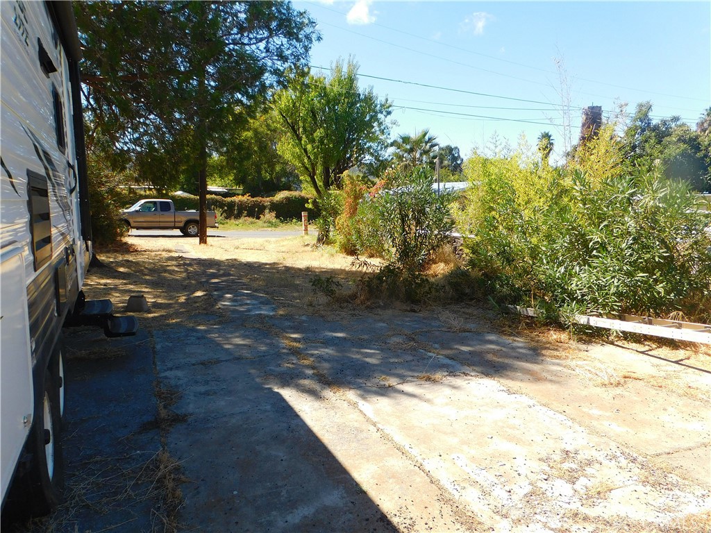 13550 Lower Lakeshore Drive Property Photo 11