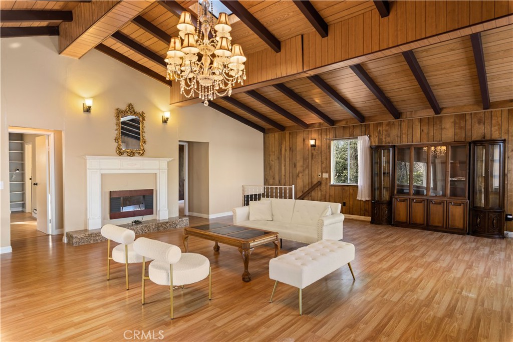 10849 Northslope Drive Property Photo 9