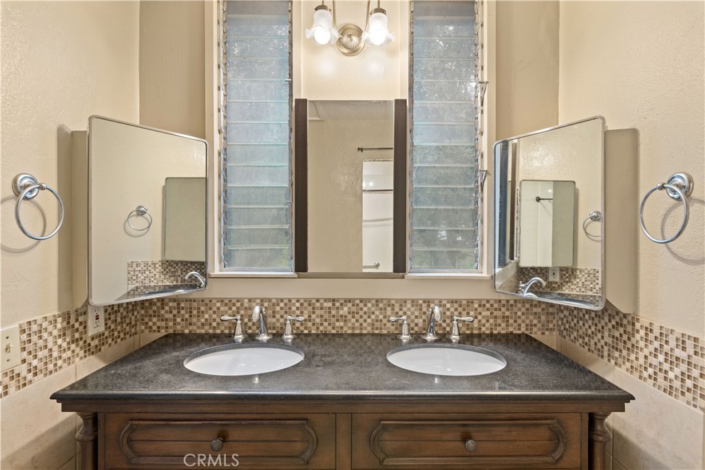 10849 Northslope Drive Property Photo 24