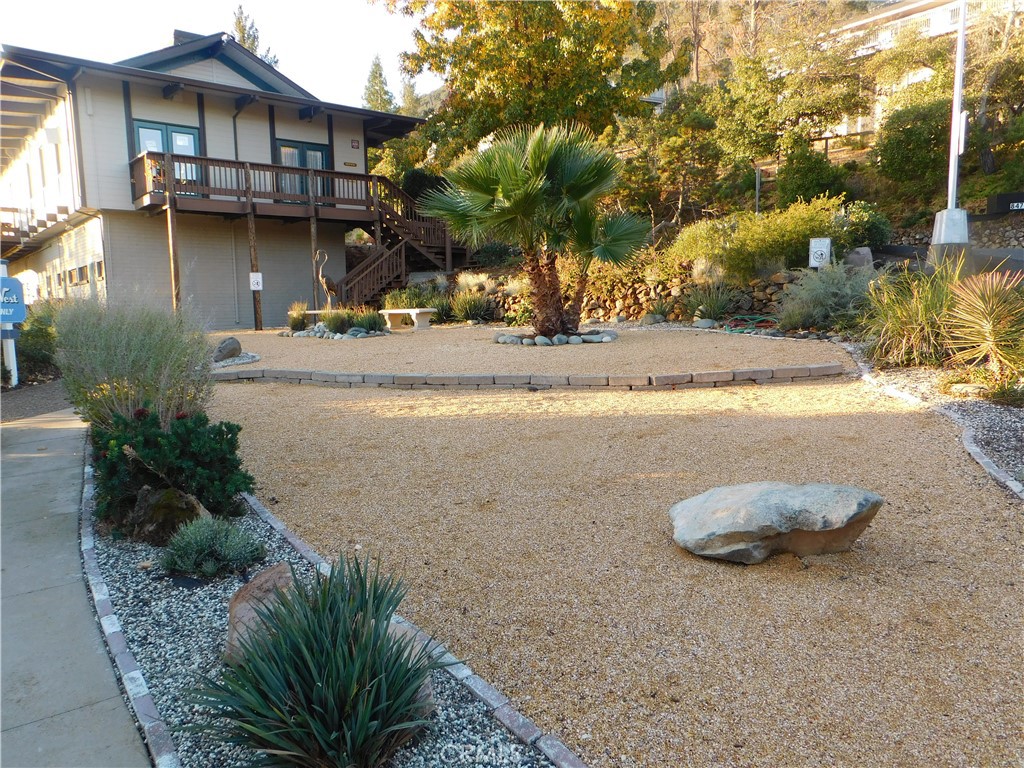8431 Mountain Crest Drive Property Photo 15