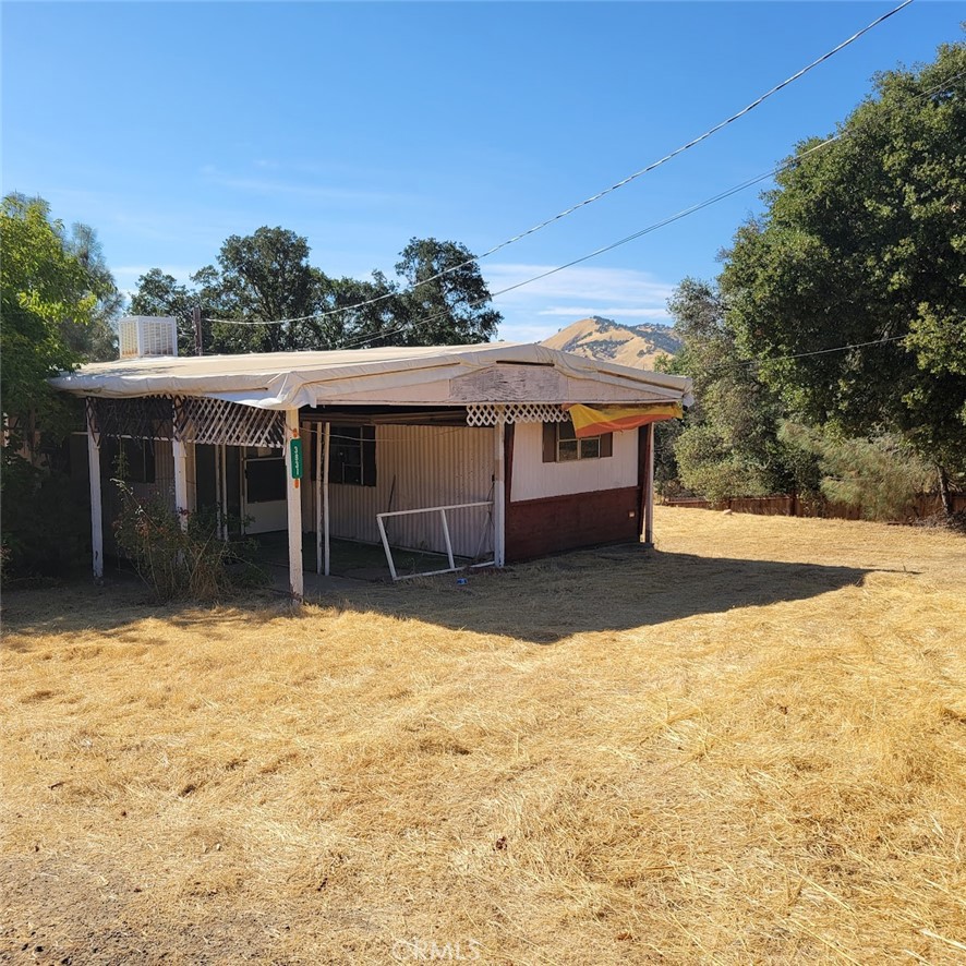3821 Pine Avenue Property Photo