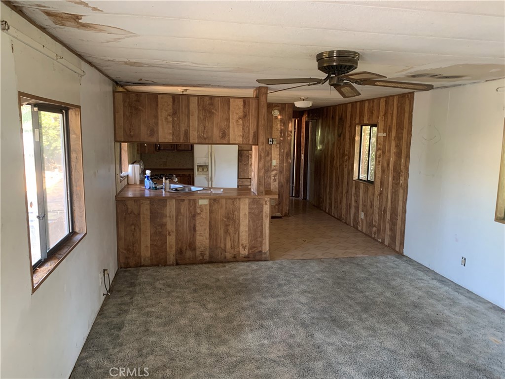 3075 Lakeshore Blvd 19 Property Photo 6