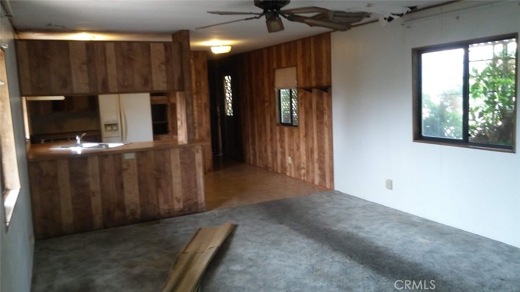 3075 Lakeshore Blvd 19 Property Photo 12
