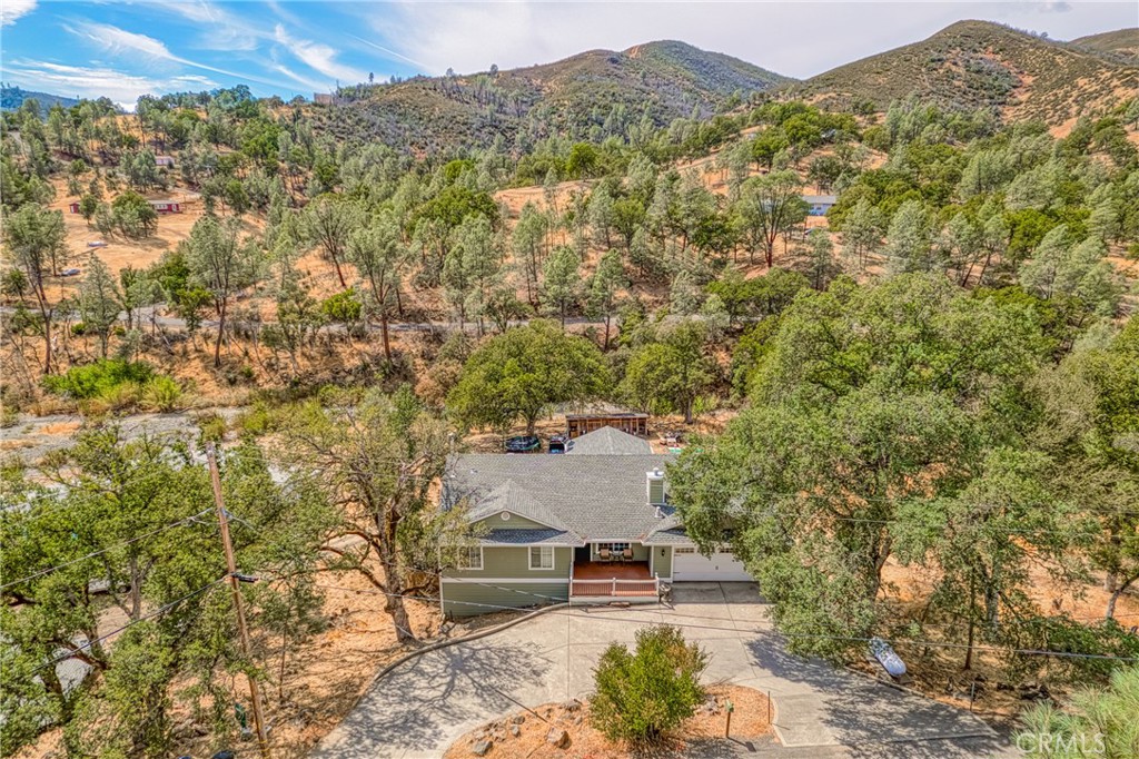 3409 Wolf Creek Road Property Photo 1