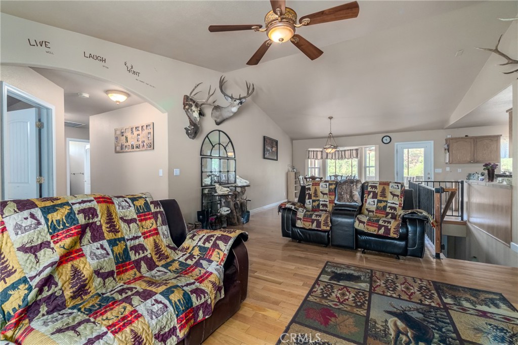3409 Wolf Creek Road Property Photo 9