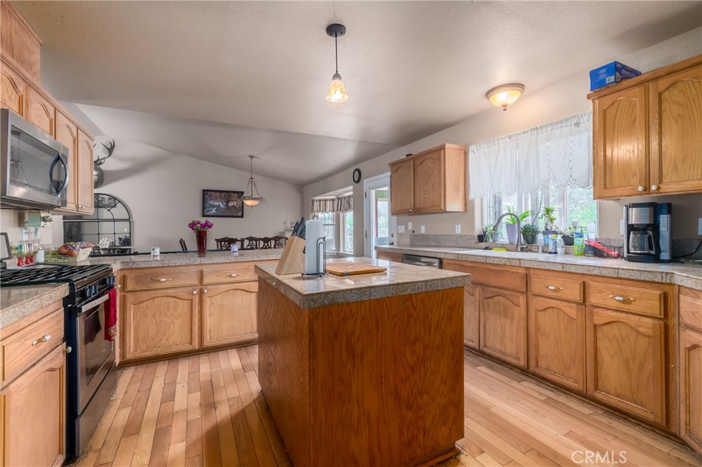 3409 Wolf Creek Road Property Photo 13