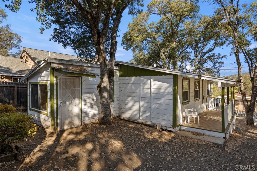 16073 33rd Avenue Property Photo 2
