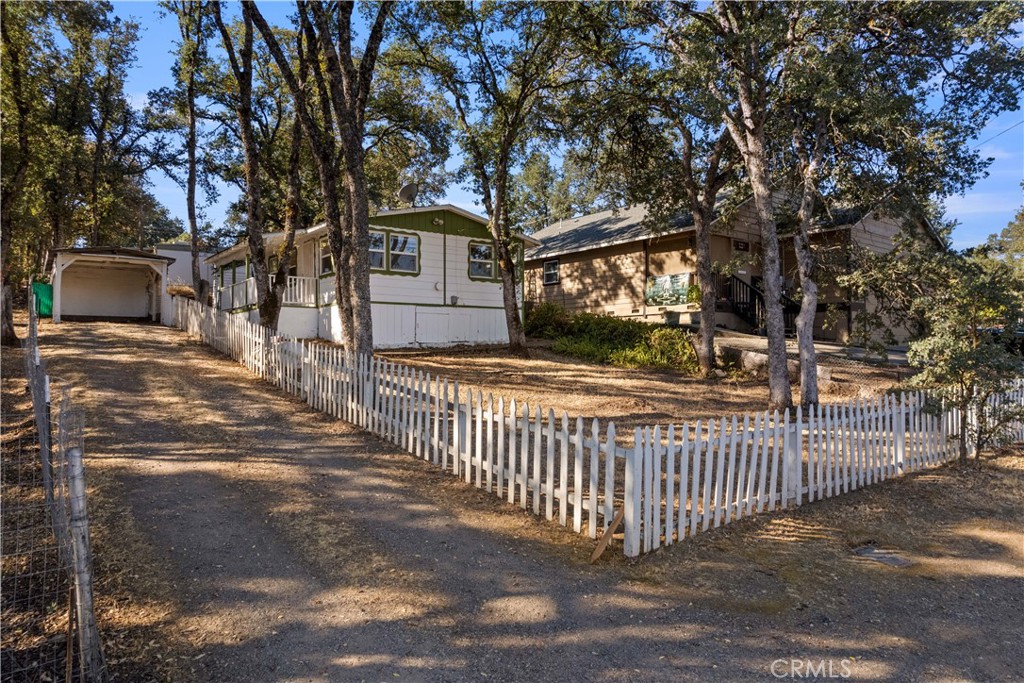 16073 33rd Avenue Property Photo 3