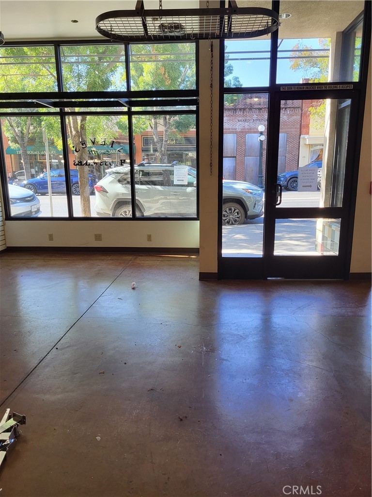 1360 Main St Property Photo 11