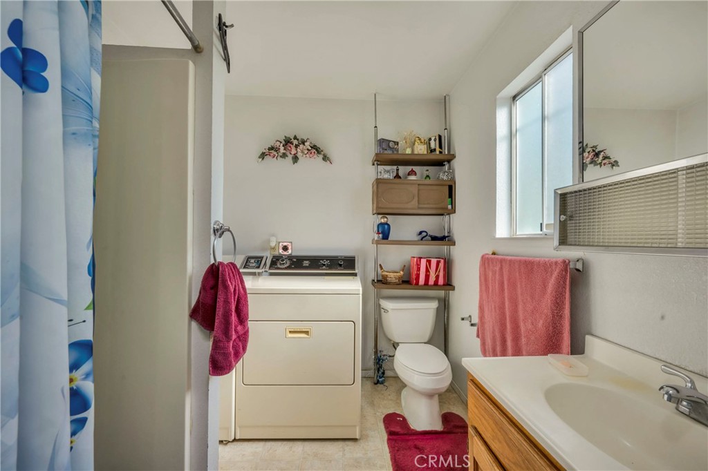 14002 Lakeshore Drive Property Photo 23