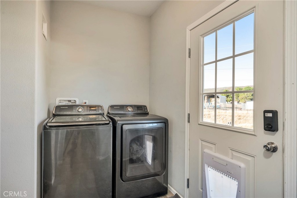 18808 Grange Road Property Photo 14