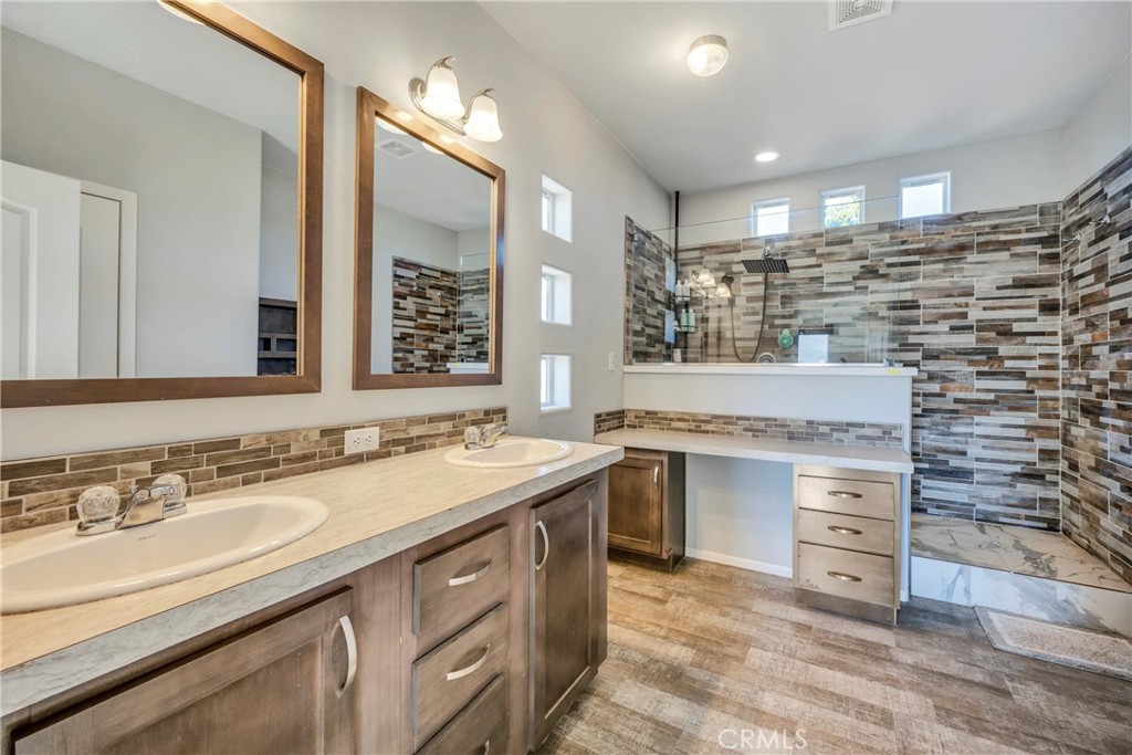 18808 Grange Road Property Photo 21