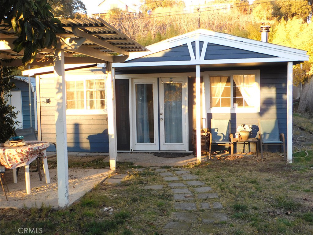 13544 Lower Lakeshore Drive Property Photo 1