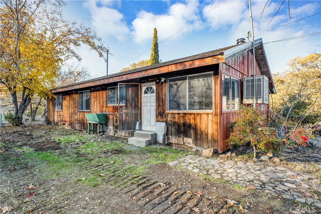 19665 Oat Hill Road Property Photo 30