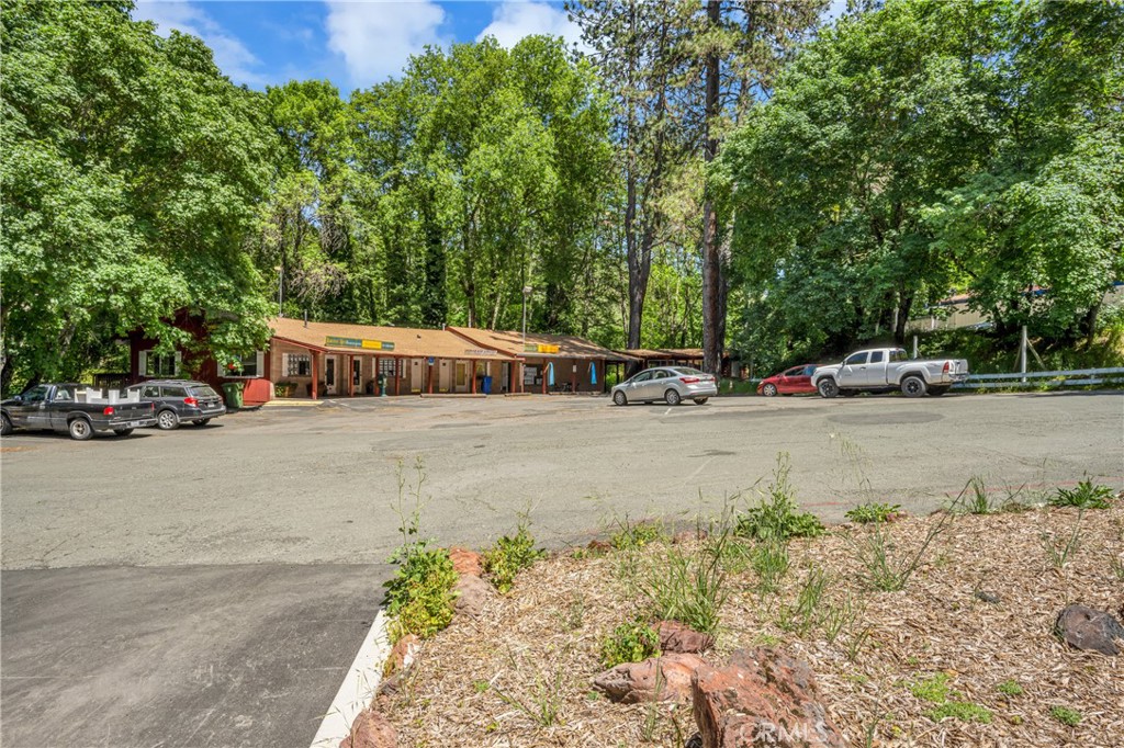 16360 State Highway 175 Property Photo 3
