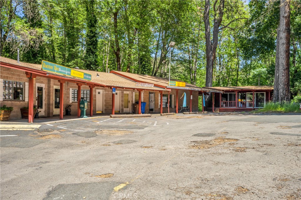 16360 State Highway 175 Property Photo 4