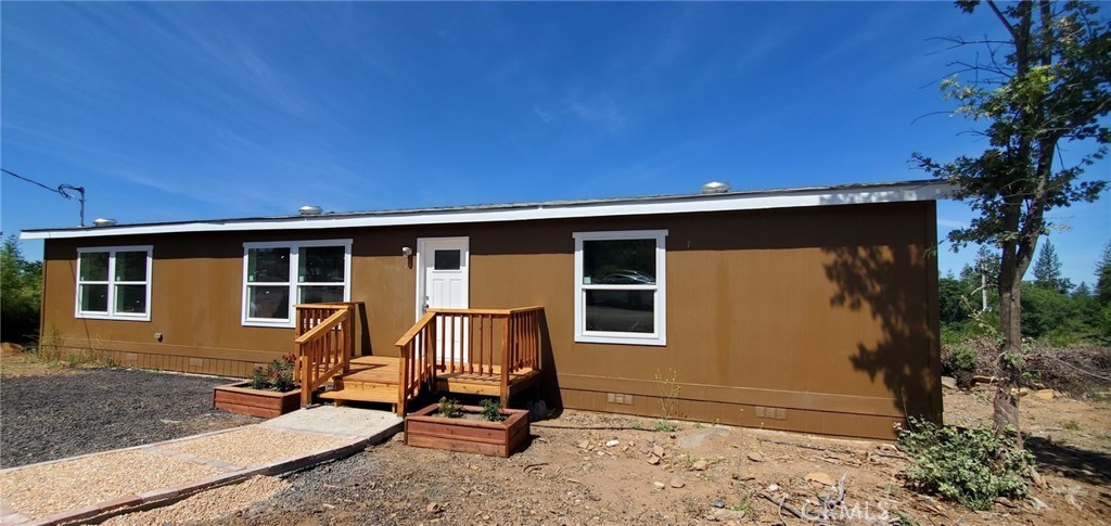 17123 Hill Court Property Photo 1