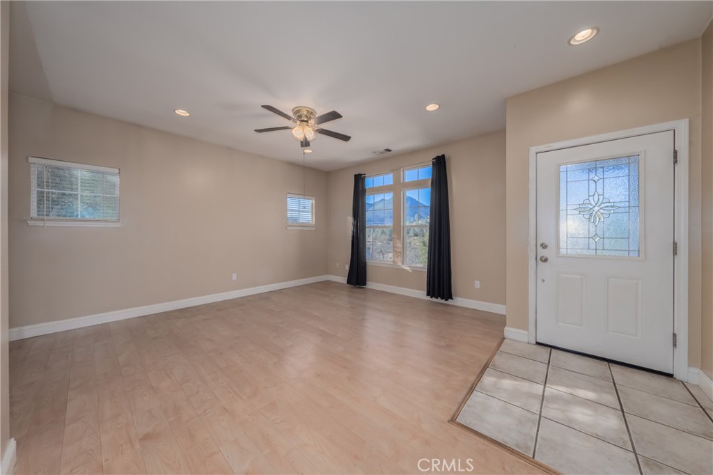 10401 Point Lakeview Road Property Photo 5