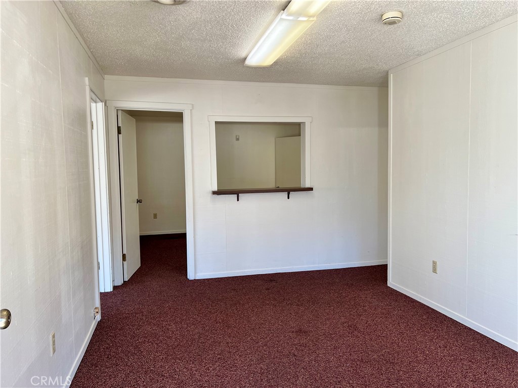 390 N Forbes Street Property Photo 4