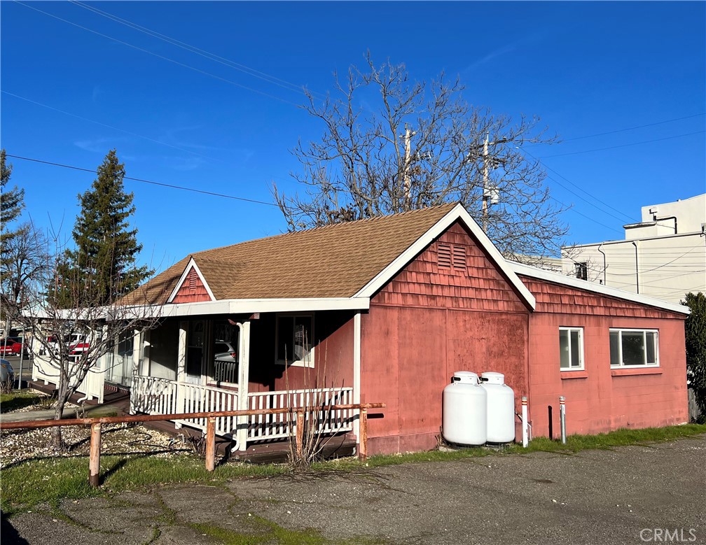 390 N Forbes Street Property Photo 18