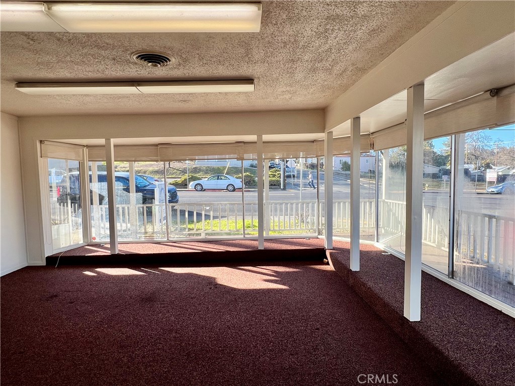 390 N Forbes Street Property Photo 5