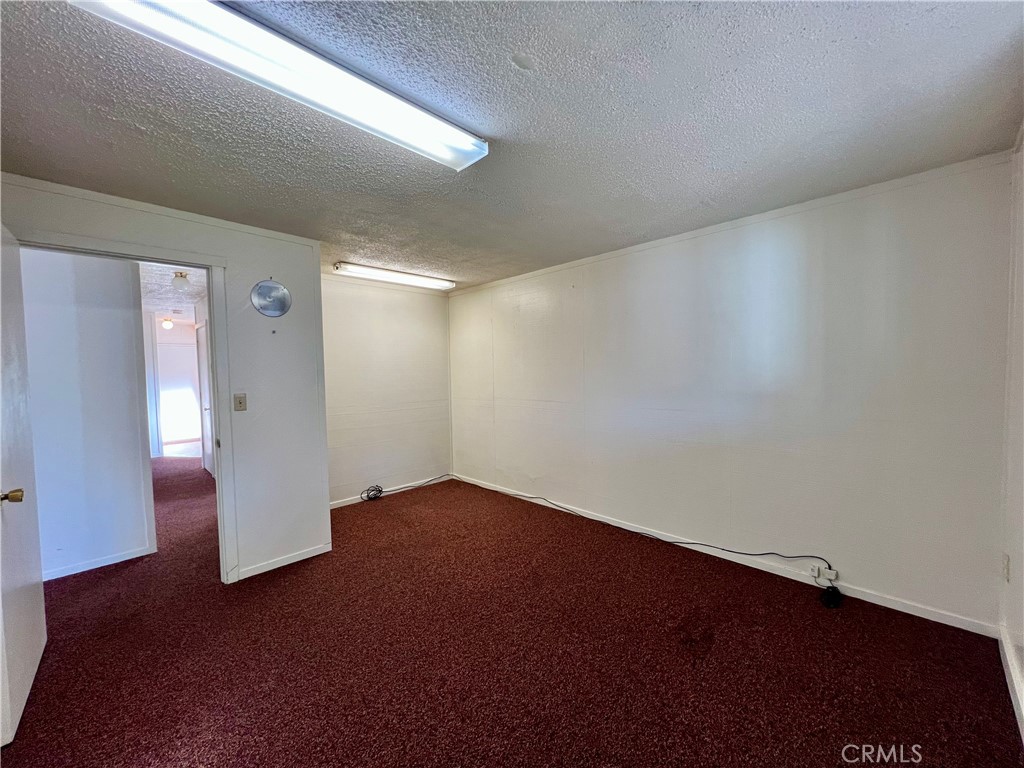 390 N Forbes Street Property Photo 14