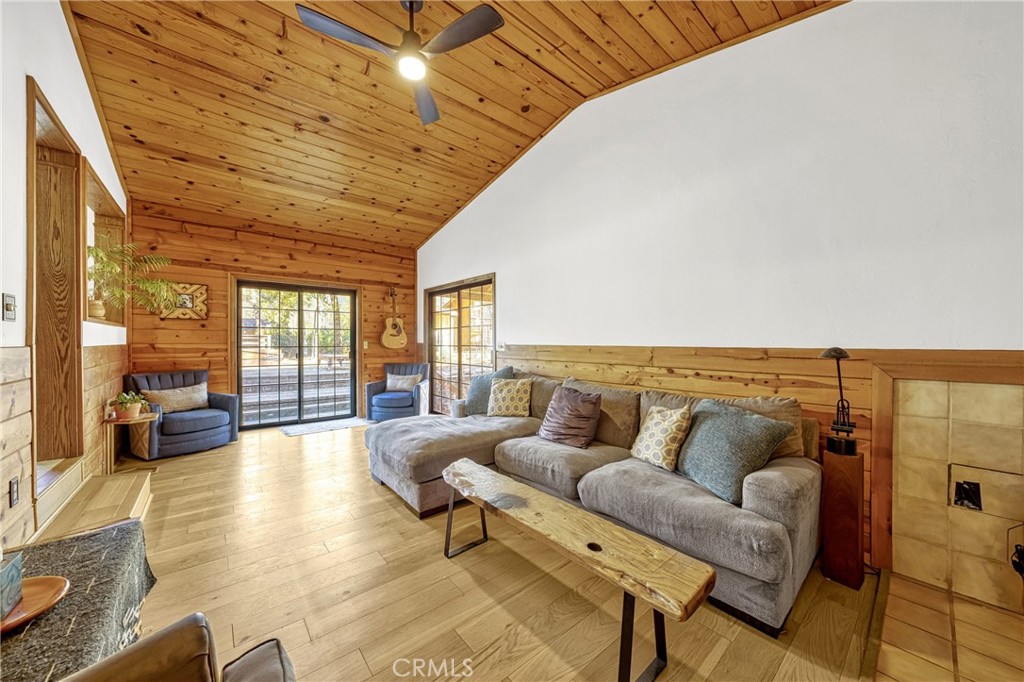 10512 Rosa Trail Property Photo 18