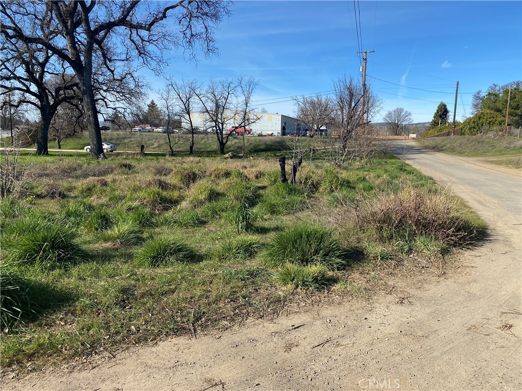 16387 Daly Street Property Photo 7