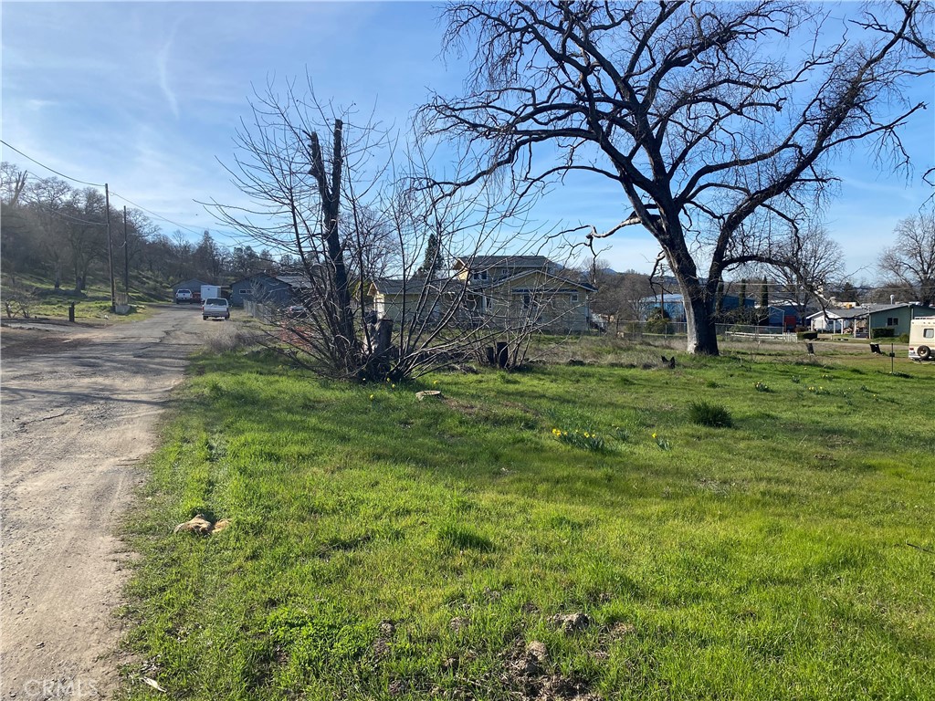 16387 Daly Street Property Photo 9