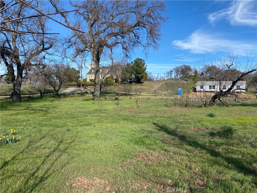 16387 Daly Street Property Photo 10