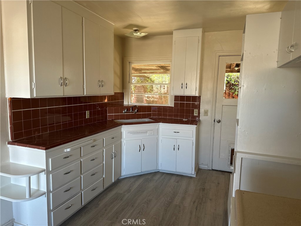 301 N High Street Property Photo 7