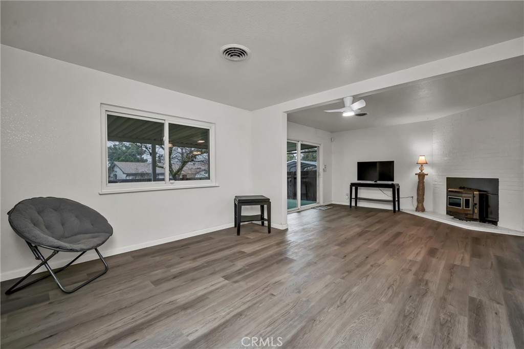 6813 Virginia Drive Property Photo 4
