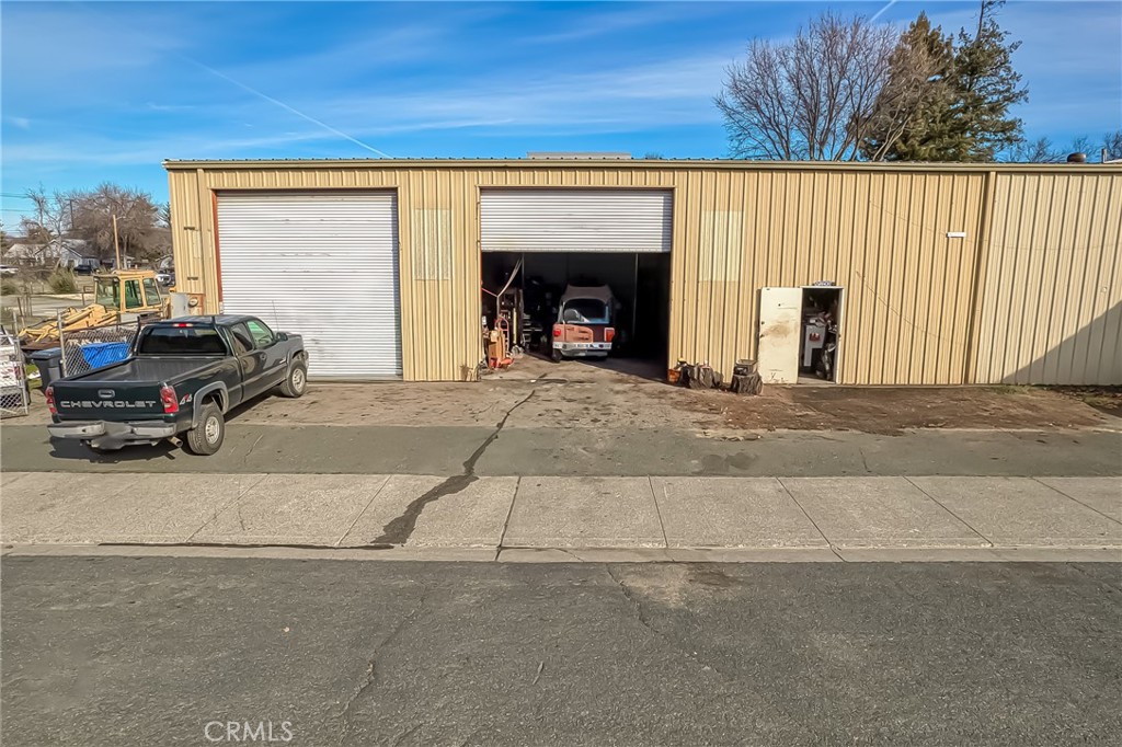 16294 Main Street Property Photo 3