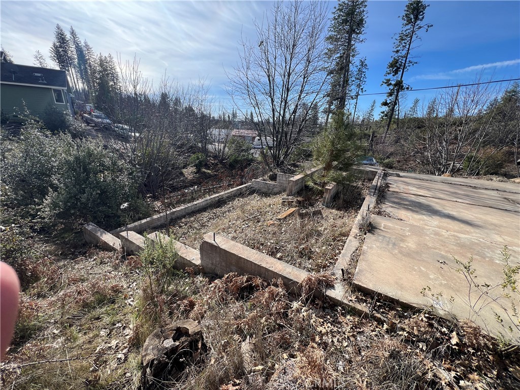16090 Maple Street Property Photo 3
