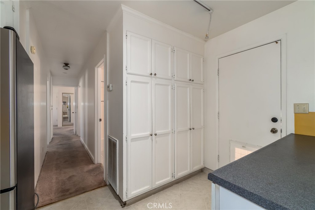 6545 Hohape Avenue Property Photo 17