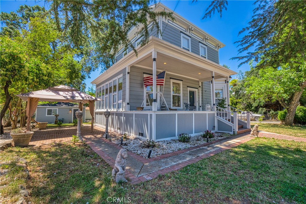 Real Estate Main Image