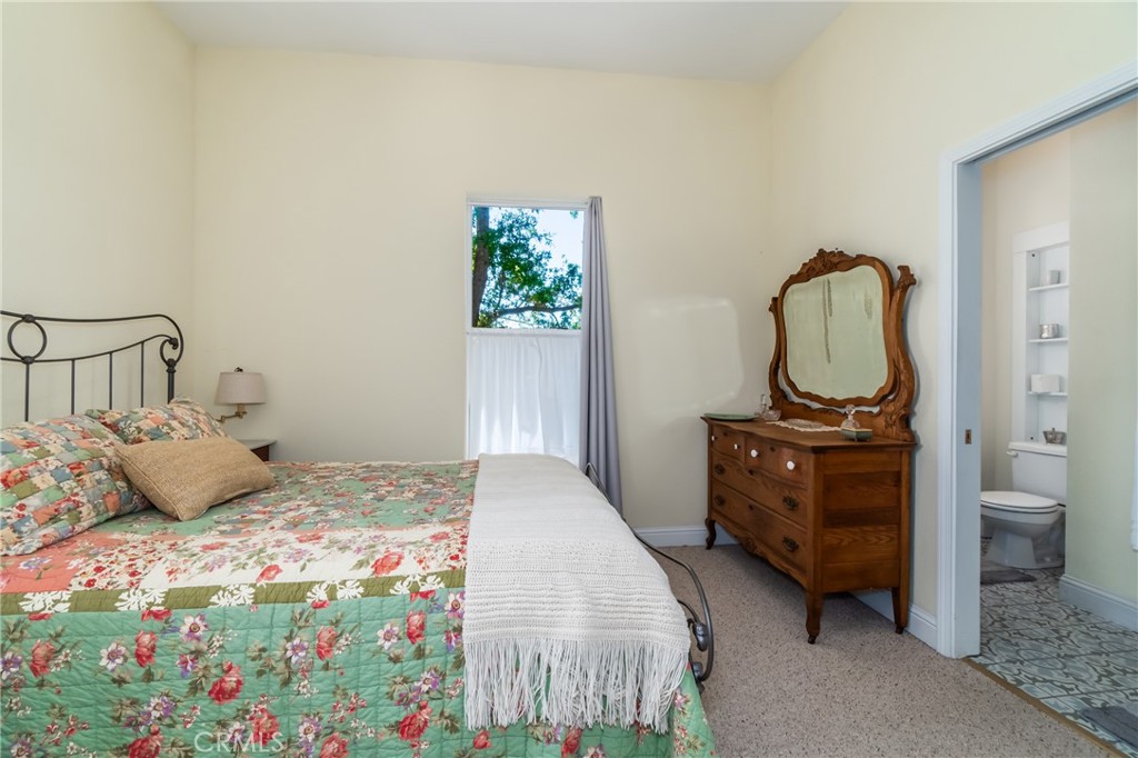 275 Armstrong Street Property Photo 10
