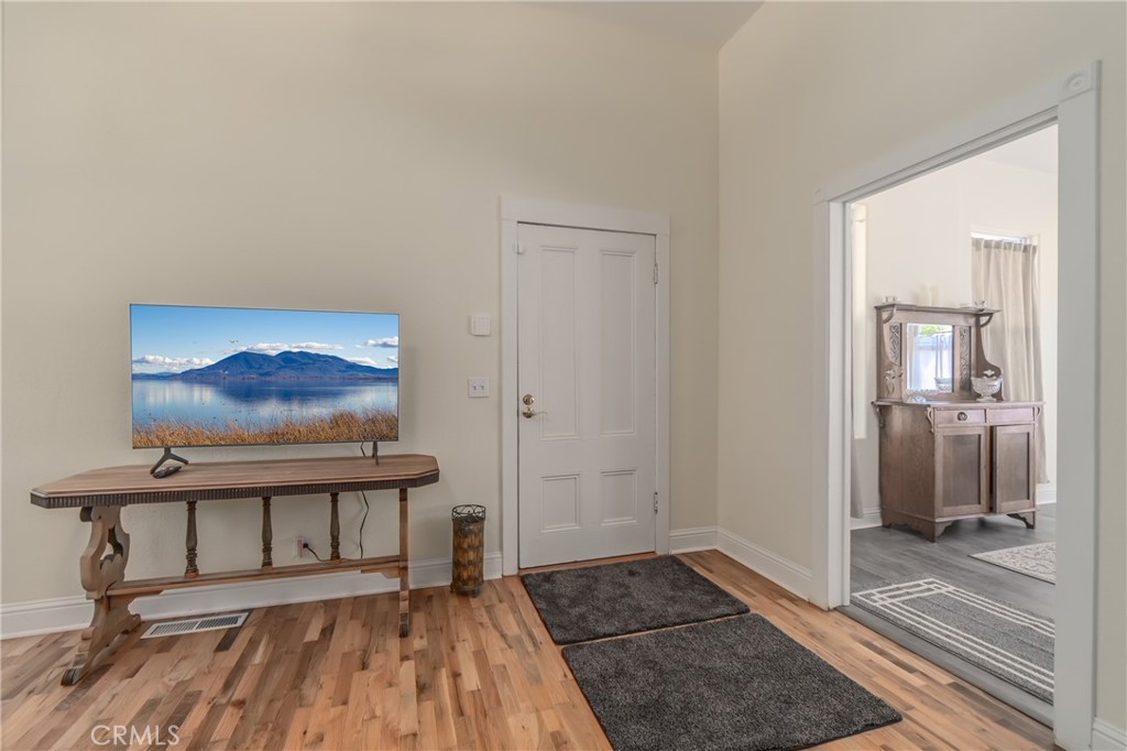 275 Armstrong Street Property Photo 16