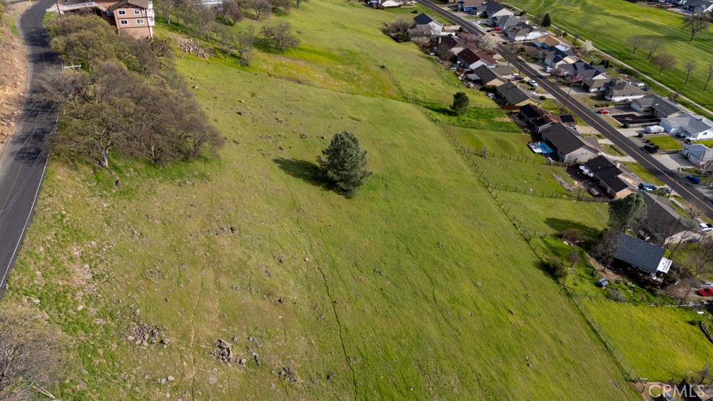 18619 Lakeridge Circle Property Photo 1