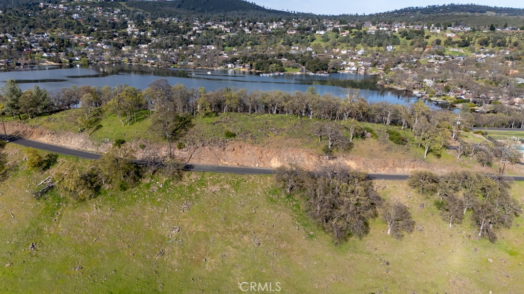 18619 Lakeridge Circle Property Photo 14