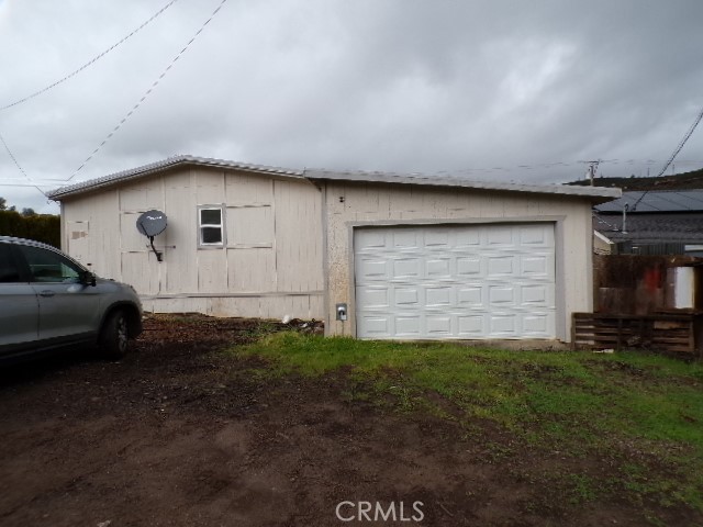 15970 Davis Avenue Property Photo