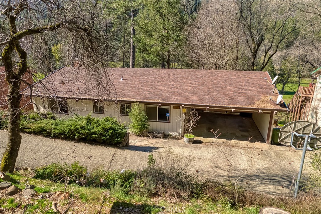 16345 Tee Road Property Photo 2