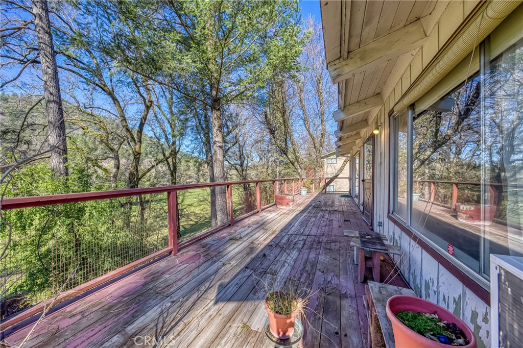 16345 Tee Road Property Photo 5