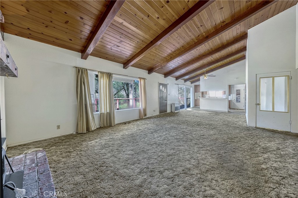 16345 Tee Road Property Photo 9