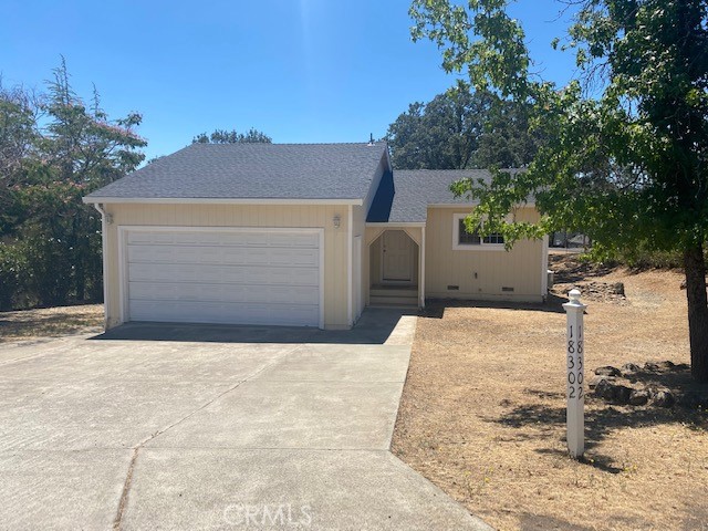 18302 Pinnacle Court Property Photo