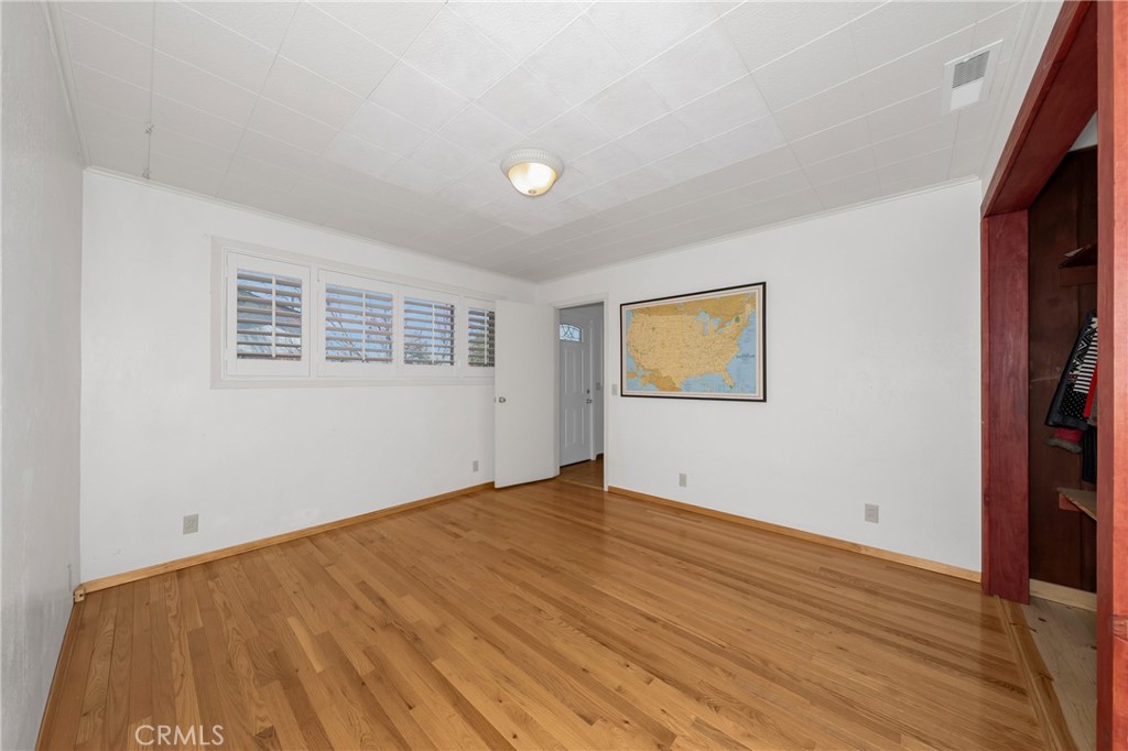 2637 Lakeshore Boulevard Property Photo 48