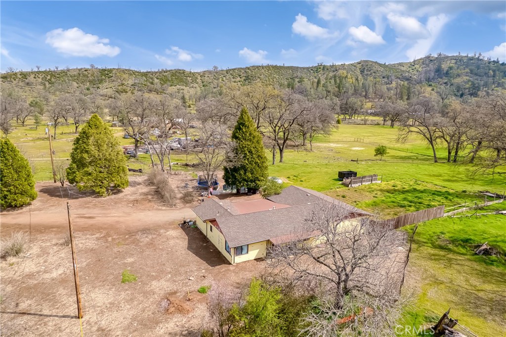 21720 S State Highway 29 Property Photo 10