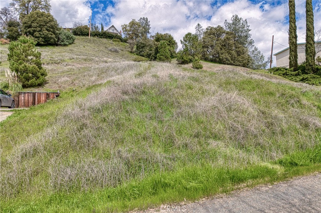 7037 Butte Street Property Photo