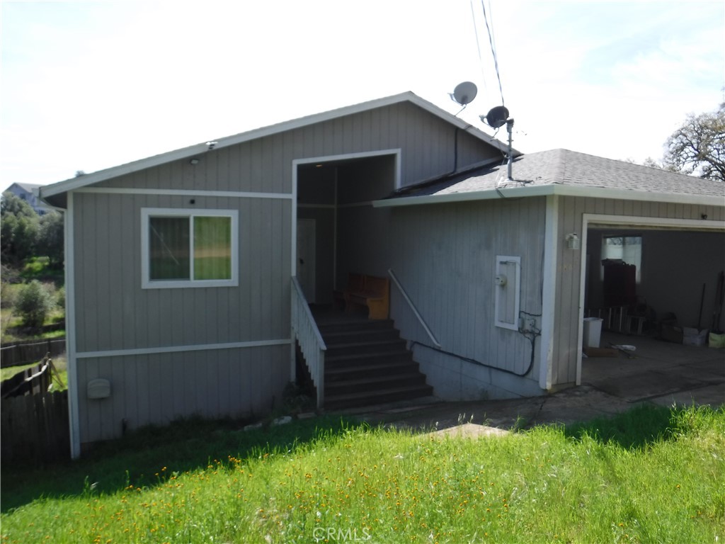 2885 King Street Property Photo